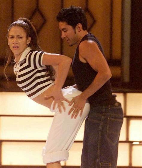 Celebrity Jennifer Lopez Hite Panties In Sexy Upskirt Pics Porn Pictures XXX Photos Sex Images