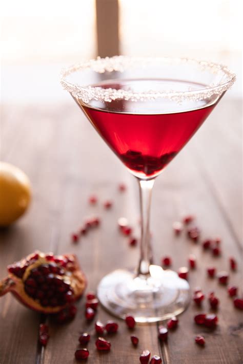 The Perfect Pomegranate Martini Mirlandra S Kitchen