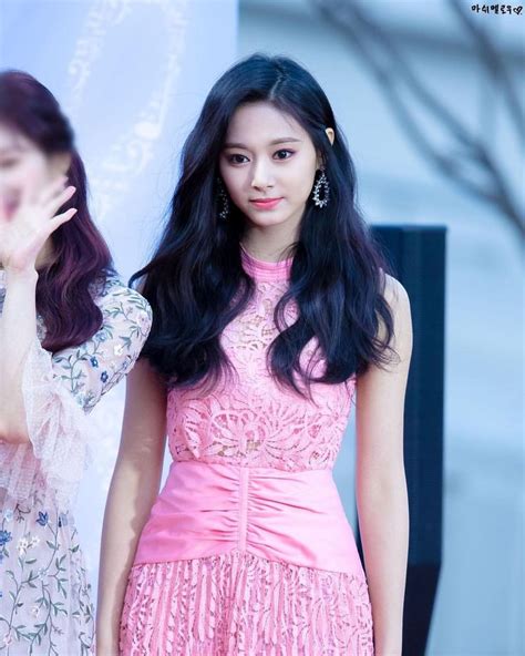 Twice Tzuyu 쯔위 子瑜さんはinstagramを利用しています「twicetagram 👑 Maknae Visual