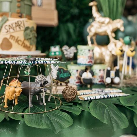 Mickey Mouse Safari Party | Kara's Party Ideas | Safari theme birthday ...