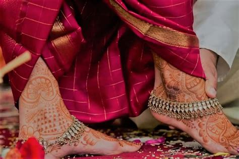 16 Silver Anklets Designs For Brides To Add To Your Bridal Tijori