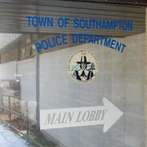 4 New Full Time Southampton Police Officers Join Force Southampton