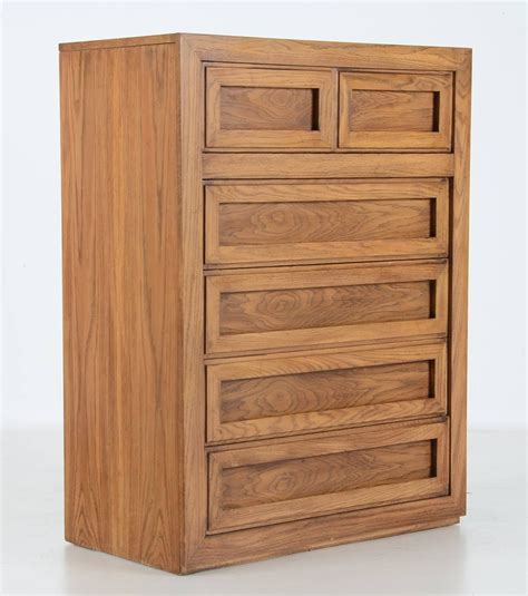 Huntley Furniture By Thomasville Oak Chest Of Drawers Ebth