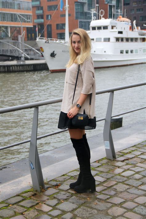 Outfit Nude Sweater Overknees MRS BRIGHTSIDE Persönlicher Blog über Reisen Fashion