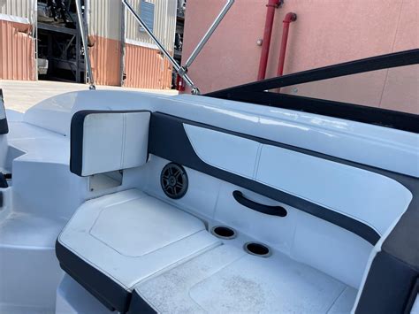 Sea Ray 19 SPX Boats For Sale Seamagazine