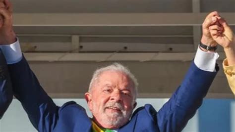 Lula Vai Ao Palácio Do Planalto Pela Primeira Vez Após A Posse