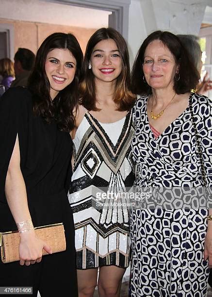 Alexandra Daddario Wiki, Height,Biography, Weight, Age, Affair, Family ...