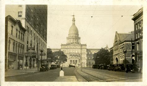 On the Banks of the Red Cedar| Lansing capitol building, circa 1925