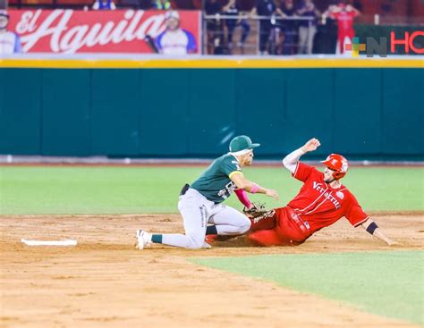 El Águila vence por pizarra de 3 2 a León y empata la serie MÁSNOTICIAS