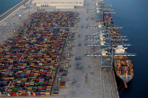 Khalifa port terminal poised for expansion - Latest Maritime & Shipping ...