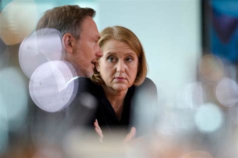 Christian Lindner Wirft Gr Nen Blockade Vor Lisa Paus Sieht Versagen