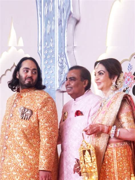 मुकेश Ambani ने लगवाए समधन की जय के नारे कहा शैला भाभी की जय Mukesh Ambani Raised Slogans Of