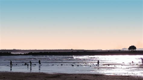 Pantai Ayah Pantai Murah Meriah Dengan Keindahan Yang Mempesona