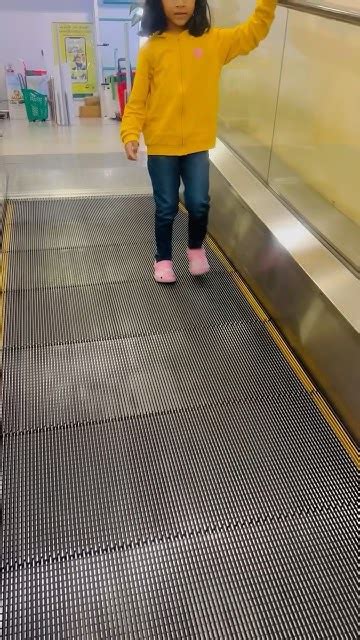 Funny Escalator 🤣🤣🤣 Shortsbeta Youtube