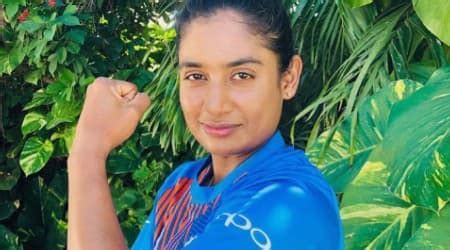 Mithali Raj Height, Weight, Age, Boyfriend, Family, Facts, Biography