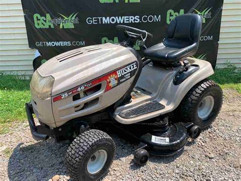 46IN HUSKEE 65TH ANNIVERSARY RIDING YARD TRACTOR W 25HP V TWIN ENGINE