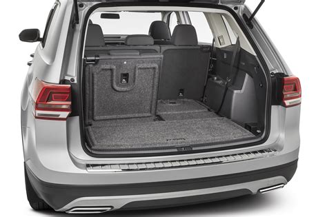 2022 Volkswagen Atlas Heavy Duty Trunk Liner And Extended Seat Back