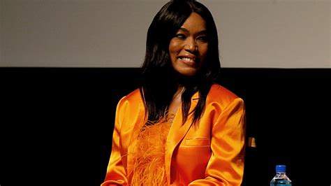 Angela Bassett On ‘how Stella Got Her Groove Back At 25 The New York Times