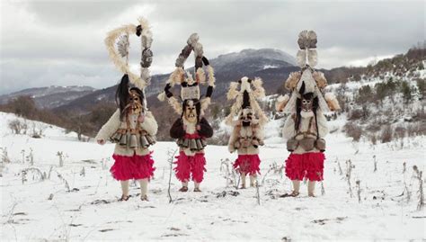 Сурвакари от село Долна Секирна показват България в документален филм