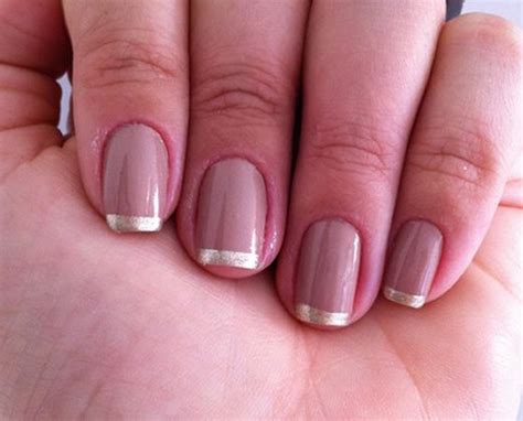 Esmalte Da Semana Francesinha Dourada Unhas Decoradas Unhas Nude