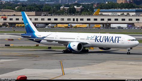 9K AOD Kuwait Airways Boeing 777 369ER Photo By OMGcat ID 1458699