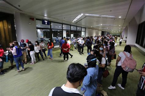 350 OFWs Repatriated From Kuwait