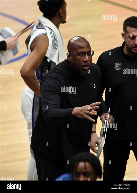 Dallas Tx April 05 Sacramento Kings Head Coach Mike Brown Yells