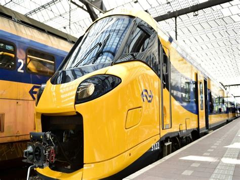 Alstom Ns Unveil Coradia Stream Icng Train In Netherlands