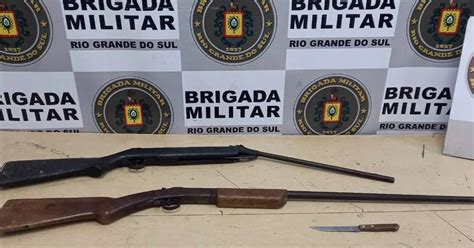 BRIGADA MILITAR PRENDE HOMEM POR AGREDIR SUA MÃE E POR POSSE IRREGULAR