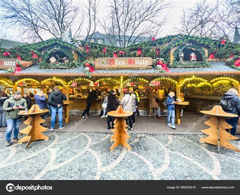 Happy People Shopping Walking Christmas Market Shops Bonn Germany 2022