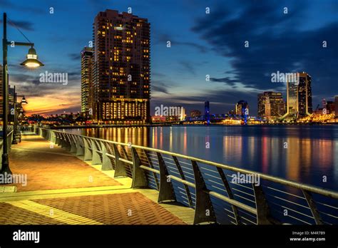 Jacksonville River Walk Hi Res Stock Photography And Images Alamy