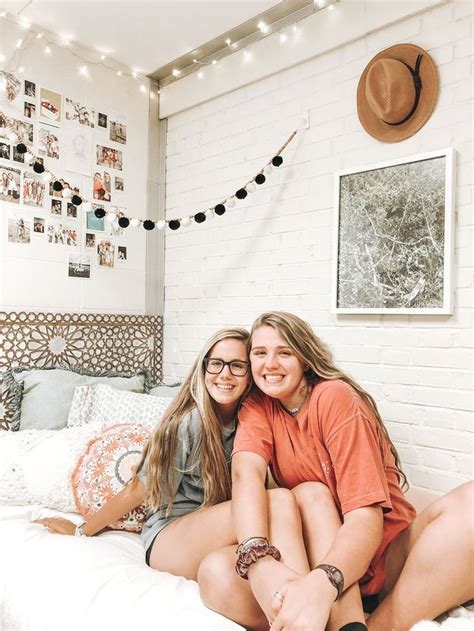 Lsu Campus Dorm Room Lsu Dorm Room In 2020 Girls Dorm Room Dorm