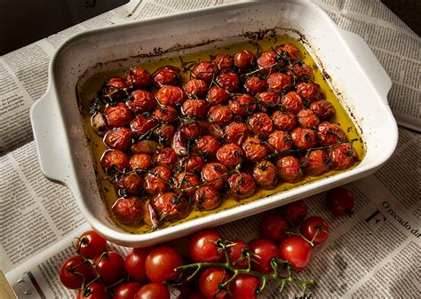 Confit De Tomate Cereja T Na Mesa