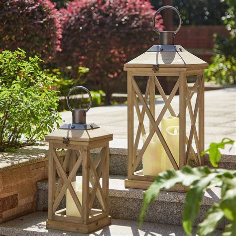 Glitzhome Mondern Farmhouse Wood Metal Lanterns Decorative Hanging Candle Lanterns