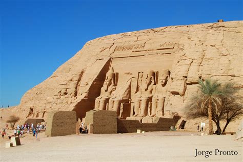 Abu Simbel - Templo de Ramsés II (1289-1224 a.C.)