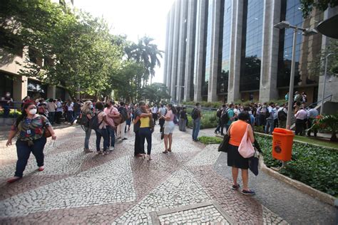 Pr Dio Da Prefeitura Do Rio Evacuado Depois De Fuma A Mh Geral