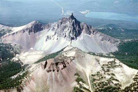 Active Dormant Extinct Volcanoes