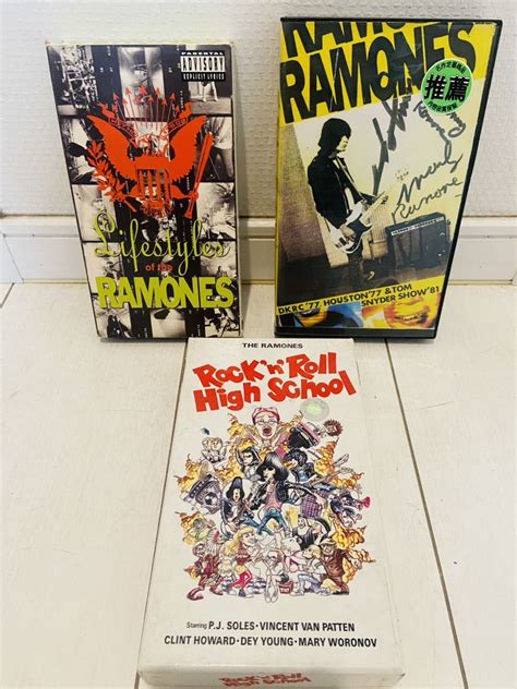 【やや傷や汚れあり】ramones Vhs・ラモーンズ ビデオ 3本セット・ロックンロール ハイスクール・70s Punk・666・sex