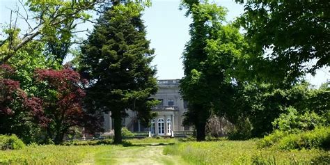 Inside Abandoned Mansions 6 Hauntingly Beautiful Us Sites