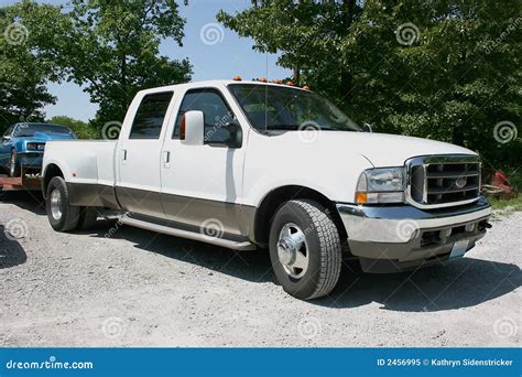 2004 Ford Super Duty Truck Stock Image Image Of Pickup 2456995