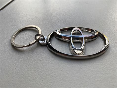 Llavero Toyota 3D Logo Metal De Reefmonkey Etsy