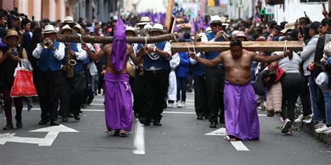 Viernes Santo Masiva Asistencia A Procesiones En Quito Y Guayaquil