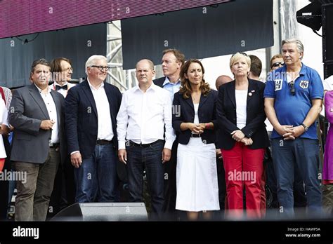 150 jahre geburtstag -Fotos und -Bildmaterial in hoher Auflösung – Alamy