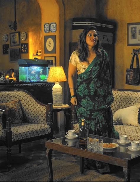 Bhumi Pednekar Govinda Naam Mera 9 Hot Saree Cleavage Hd Caps Indiancelebblog