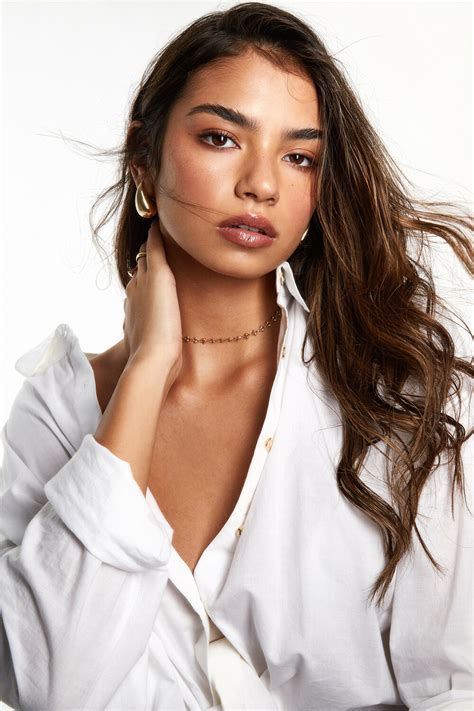 Sofia A Women All Nevs