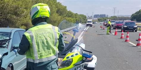 Accidente Córdoba cuatro heridos al colisionar dos turismos en La Carlota