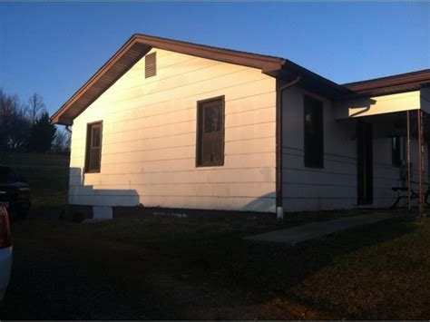 454 Meadow View Rd Bristol Tn 37620 ®