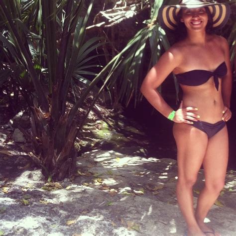 New Hot Sexy Diana Medina Bikini Pics