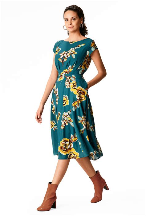 Shop Floral Print Crepe Release Pleat Dress Eshakti