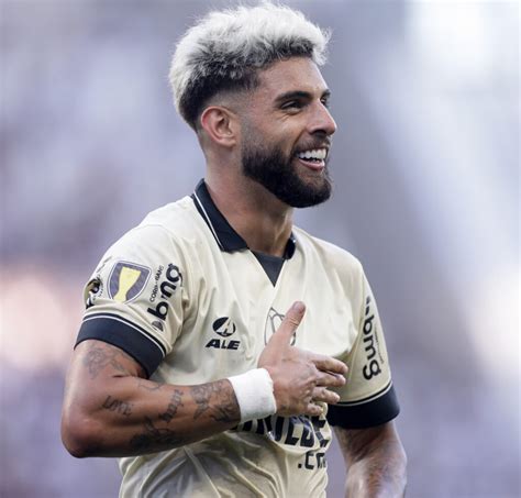 Melhor Jogador Do Corinthians Em 2024 Vote No Destaque Da Temporada